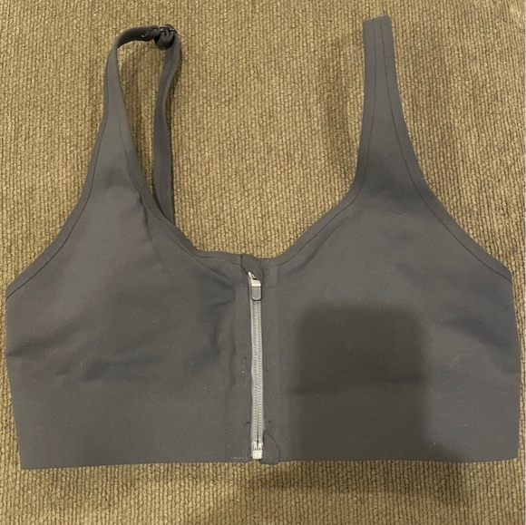 Athleta Empower II Bra size Medium in Black - Picture 2 of 3